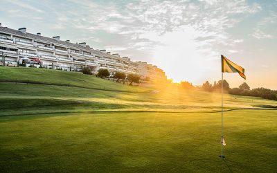 Fully Furnished Frontline Golf Apartment | For Sale