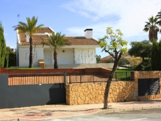 Alenda Golf Luxury Frontline Villa