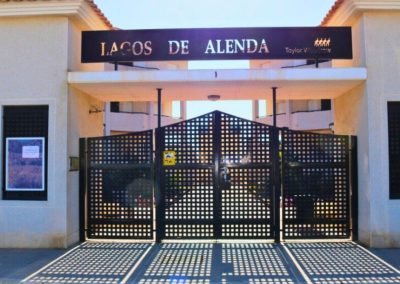 Alenda Golf Front Line Apartment