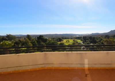 Alenda Golf Front Line Apartment